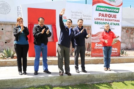 DEVELAN PLACA Y ENTREGAN SEGUNDA ETAPA DEL PARQUE LOMAS BIZANTINAS