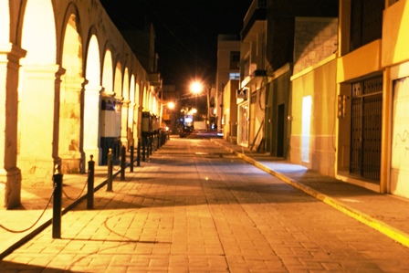 “AUTO -  TOQUE DE QUEDA” EN FRESNILLO