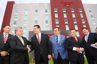 INAUGURA MAR HOTEL HAMPTON INN BY HILTON