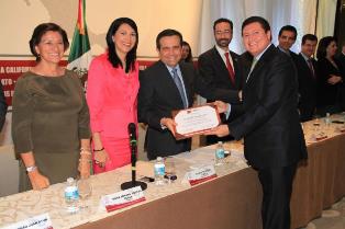 RECIBE TITULAR DE SEZAC NOMBRAMIENTO COMO PRESIDENTE DE COMISIÓN DE MINERÍA DE LA AMSDE