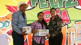 CELEBRAN EN TORIBIO, DÍA DEL NIÑO Y DE LAS MADRES