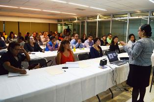 IMPARTEN CURSO SOBRE VIOLENCIA CONTRA MUJERES Y FEMINICIDIO A PERSONAL DE LA PGJE