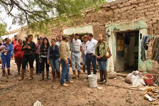 Recorre GDH Comunidad El Mezquite afectada por lluvias