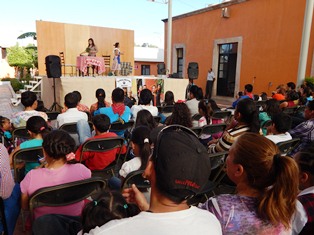 PRESENTAN EN EL DIF OBRA DE TEATRO PARA CONCIENTIZAR SOBRE EL TRABAJO INFANTIL