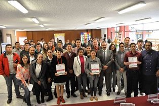 PREMIAN A GANADORES DEL SEGUNDO CONCURSO DE JÓVENES EMPRENDEDORES