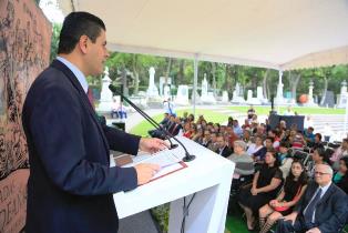 PRESIDE  MAR HOMENAJE A RAMÓN LÓPEZ VELARDE