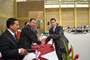 CLAUSURAN INSTITUCIONES EDUCATIVAS,  CICLO ESCOLAR 2014-2015