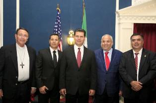 ENCABEZA MAR 20 ANIVERSARIO DE LA FEDERACIÓN DE CLUBES UNIDOS DE ZACATECANOS EN ILLINOIS
