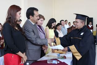 GARANTIZA MIGUEL TORRES BECAS PARA JÓVENES VILLANOVENSES