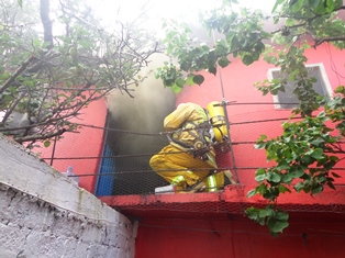 SE INCENDIA VIVIENDA