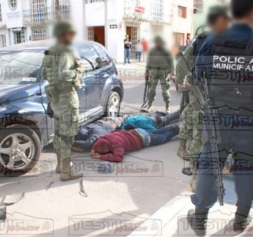 MILITARES EN PERSECUCIÓN DETIENEN A TRES