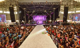 Se presenta CD9 en el Domo de la Fanapla