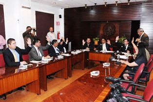 Convocan a Octavo Periodo Extraordinario