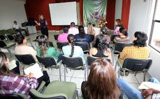 IMPARTEN TALLER SOBRE FRUSTRACIÓN Y MANEJO DE LÍMITES A PERSONAL DEL SEDIF