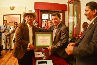 PRESENTAN EL LIBRO “EL MODELO CONSTITUCIONAL DE DERECHOS HUMANOS EN MÉXICO”.