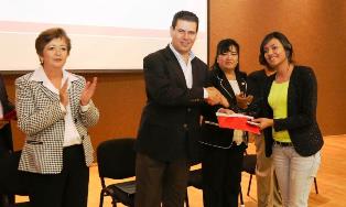 ENTREGA MAR 2.3 MDP EN 161 CRÉDITOS A MUJERES EMPRESARIAS