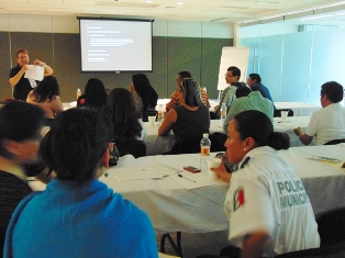 CAPACITAN A PERITOS, AMP Y POLICÍAS SOBRE RUTA ÚNICA DE ATENCIÓN A MUJERES EN SITUACIÓN DE VIOLENCIA