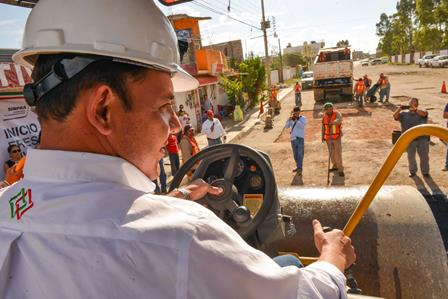 ARRANCA DÉVORA HERNÁNDEZ PROGRAMA DE BACHEO