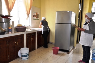 COCINA DEL DIF DE JEREZ SE CERTIFICA EN HIGINE Y ALIMENTO SALUDABLE