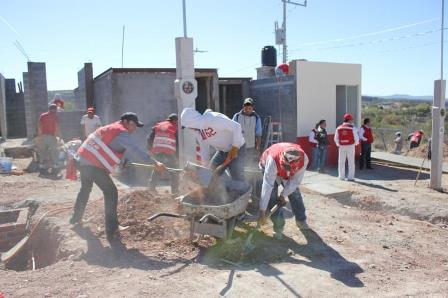 CONSTRUYE GODEZAC 180 VIVIENDAS EN SEIS MUNICIPIOS