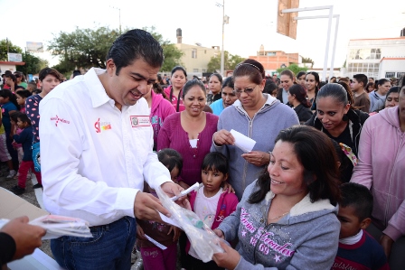 RECONOCEN POR 67 AÑOS DE SERVICIO A MENUDERÍA EN ZACATECAS