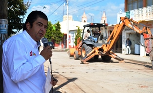 OFRECE CARLOS PEÑA AUDIENCIA PÚBLICA EN TU PRESIDENCIA