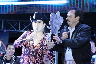 TRIUNFA EL BEBETO EN VILLANUEVA