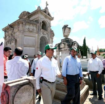 INAUGURAN EL PANTEÓN MUSEO DE DOLORES EN JEREZ