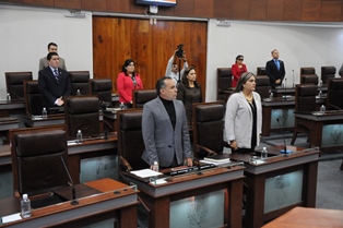 Homenaje póstumo a víctimas de accidente aéreo
