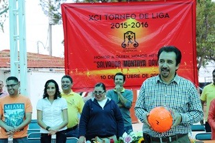 Inaugura Miguel Torres torneo de futbol local