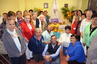 REALIZAN EXPOSICIÓN DE ALTARES DE MUERTOS
