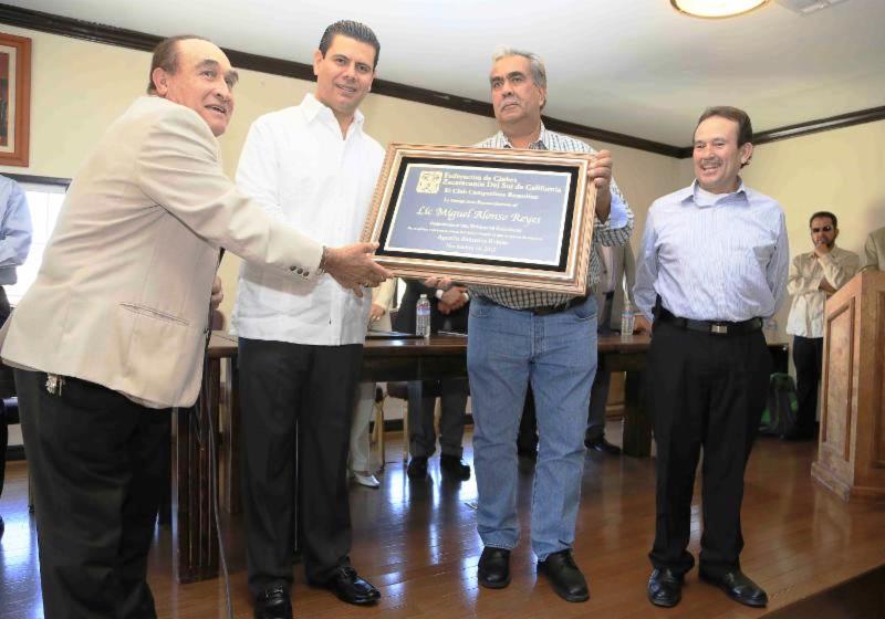 NOMBRAN A MAR GOBERNADOR DE LOS MIGRANTES