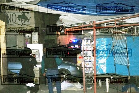 MATAN A VENDEDOR DE DISCOS PIRATAS E INCENDIAN 3 PUESTOS