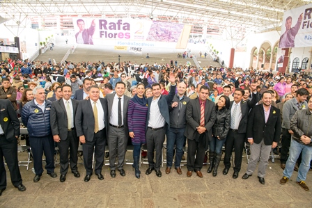 RAFAEL FLORES RUMBO AL 2016
