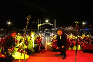 LLENO TOTAL CON BANDA CUISILLOS