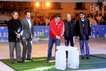 INAUGURA MAR PISTA Y MONTAÑA DE HIELO EN JEREZ