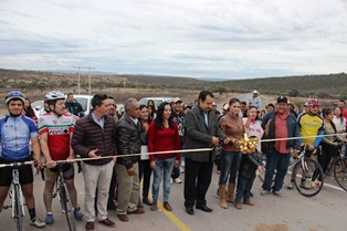 Inaugura Torres carretera a El Pantano