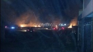 INCENDIO DE PASTIZAL MOVILIZA A BOMBEROS