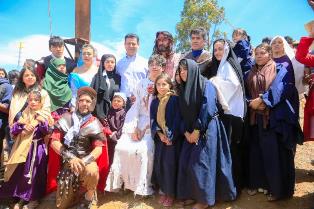 PARTICIPA MAR EN VIACRUCIS DE LOS TEMPLOS DE JESÚS Y LA SAGRADA FAMILIA