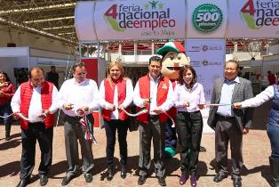 INAUGURA GOBERNADOR FERIA DEL EMPLEO PARA LA MUJER Y ENTREGA 7.3 MDP EN APOYOS