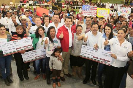 ENTREGA MAR 4.5 MDP EN MICROCRÉDITOS SUMAR Y APOYOS A LA VIVIENDA EN CALERA