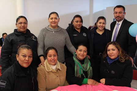 RECONOCEN TRABAJO Y COMPROMISO DE MUJERES
