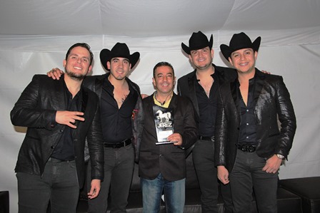 GRAN CONCIERTO EN LA MEJOR FERIA CON CALIBRE 50
