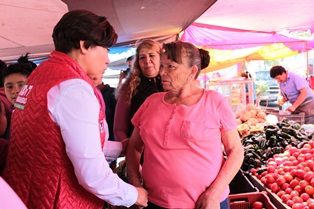 RECORREN JUDIT GUERRERO Y LUCÍA ALONSO TIANGUIS ALMA OBRERA