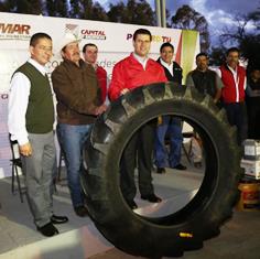ENTREGA MAR REHABILITACIÓN CIRCUITO CARRETERO DE COMUNIDADES DE ZACATECAS, APOYOS DEL CAMPO Y DOMO DE PLAZA CÍVICA BENITO JUÁREZ