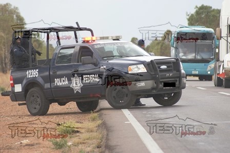 EN LA CARRTERA A FRESNILLO, ASEGURAN 3 KILOS DE COCA