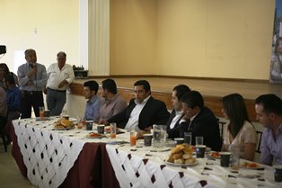 David Monreal y emprendedores zacatecanos formalizaron acuerdos