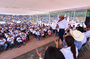 Cierre distrital de David Monreal por el sureste zacatecano
