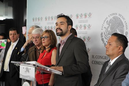 LEGISLADORES DENUNCIAN ANTE PGR A MIGUEL ALONSO POR ENRIQUECIMIENTO Y USO DE RECURSOS PÚBLICOS EN EL PROCESO ELECTORAL