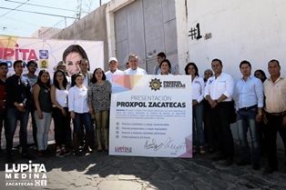 Lupita Medina acompañada de Diputados Federales Firma Compromiso de Seguridad en la Colonia Francisco E. García